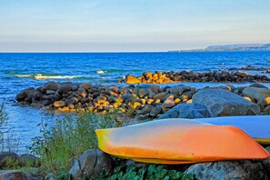 Beach - Golf Course Views Free WiFi, Central AC, Fireplace & Private Sauna (The Blue Mountains)