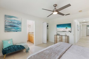 4 bedrooms, desk, iron/ironing board, free WiFi