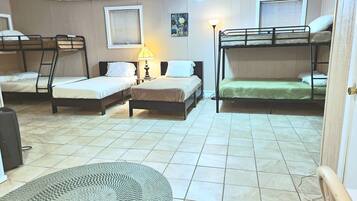 5 chambres, fer et planche Ă repasser, Wi-Fi gratuit, draps fournis