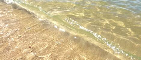 Beach nearby, sun-loungers, beach towels