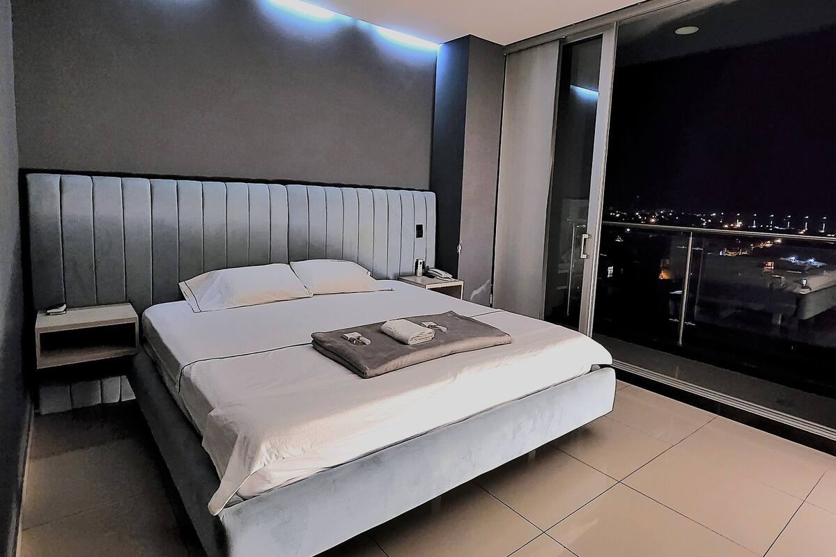 Studio Suite | WiFi (free), bed sheets