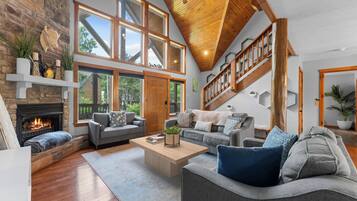 Smart TV, fireplace, Netflix, DVD player