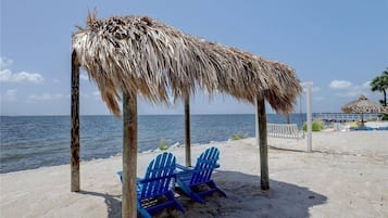 Beach nearby, sun loungers