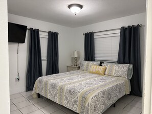 3 Schlafzimmer, Schreibtisch, WLAN, Bettwäsche