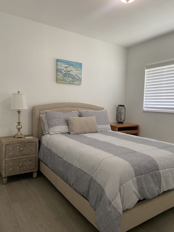 3 bedrooms, desk, WiFi, bed sheets - Spacious Getaway Home Waiting for You! (Homestead)