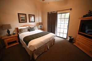 1 bedroom, in-room safe, desk, iron/ironing board