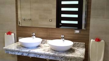 Baignoire, baignoire à jets