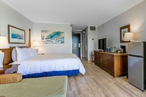 1 bedroom, desk, iron/ironing board, free WiFi - Kauai Beach Resort, Oceanview Room, Restaurants on Site, 4 Resort Pools jacuzzi  (Lihue)