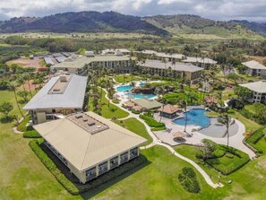 Exterior - Kauai Beach Resort, Oceanview Room, Restaurants on Site, 4 Resort Pools jacuzzi  (Lihue)