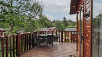 Cottage | Property grounds