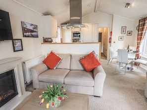 Cottage | Interior - Shoreside Lodge (Windermere)