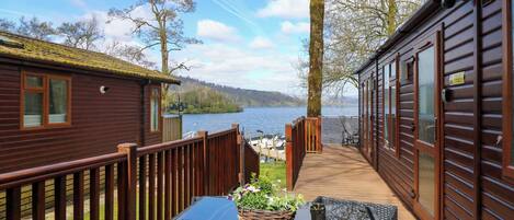 Cottage | Property grounds