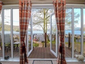 Cottage | Interior - Shoreside Lodge (Windermere)