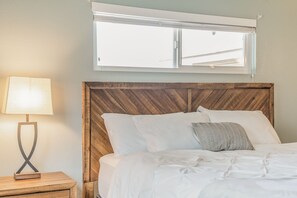 4 bedrooms, iron/ironing board, free WiFi, bed sheets - Enjoy a relaxing a stay in the  ❤️ of Joshua Tree. (Joshua Tree)