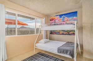 4 dormitorios, tabla de planchar con plancha, wifi gratis y ropa de cama