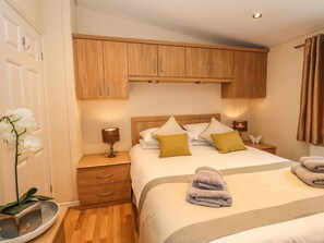 Cottage | 3 bedrooms, individually decorated, individually furnished, free WiFi - Wainwright Lodge (Windermere)