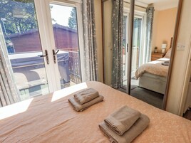 2 habitaciones, decoración personalizada y muebles diferentes 