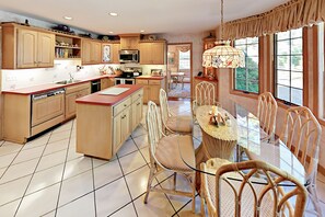 Dining - Coastal Retreat w/ Sunroom & Yard – Walk to Private Beach & Harwich Port (Harwich Port)