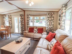 Interior - Pinehaven Lodge (Windermere)