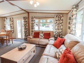 Casa de campo | Sala de estar | Un reproductor de DVD