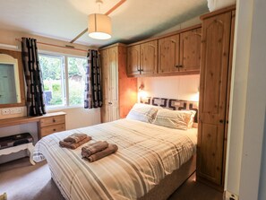 Cottage | 3 bedrooms, individually decorated, individually furnished, free WiFi - Pinehaven Lodge (Windermere)
