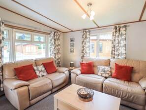 Interior - Pinehaven Lodge (Windermere)