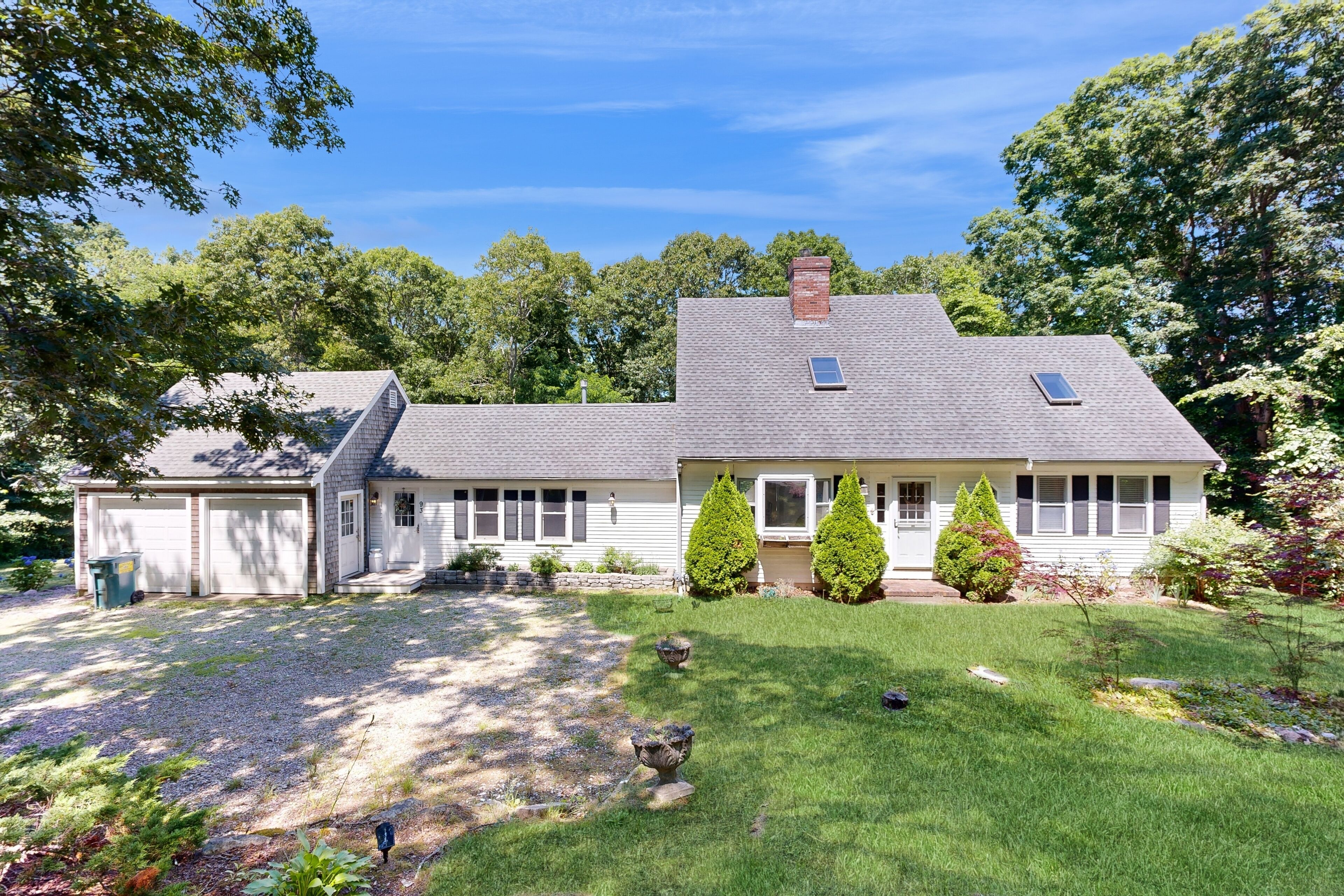 Spacious getaway near beach with private seasonal pool, hot tub, & 2 offices