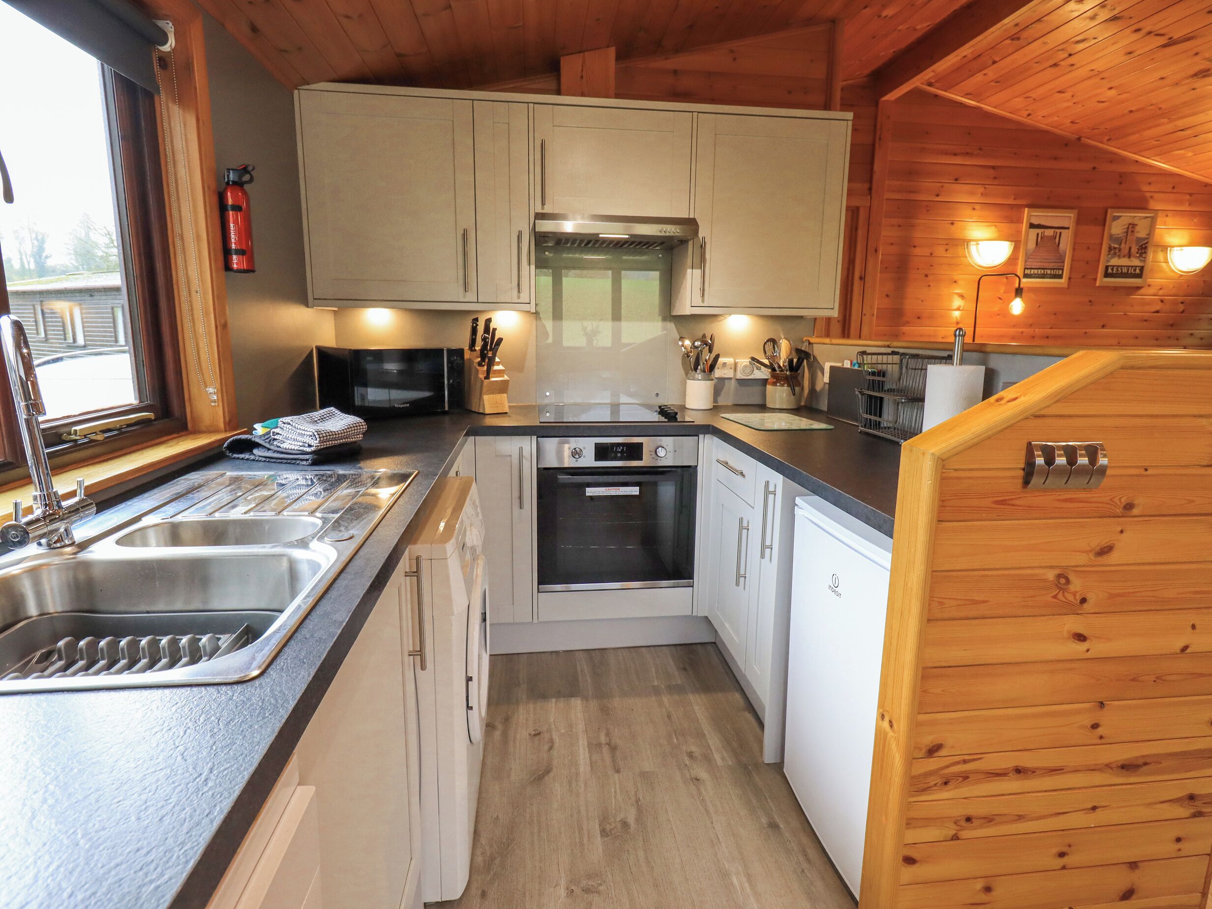 Cottage | Cuisine privée | Réfrigérateur, lave-vaisselle