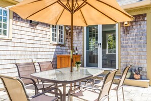 Outdoor dining - Beautiful Harwich home with large yard near Red River Beach & Main Street fun (Harwich)