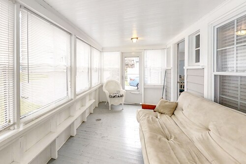 Coastal Cottage w/ Enclosed Front Porch, Pond View – By Beach & Bike Path