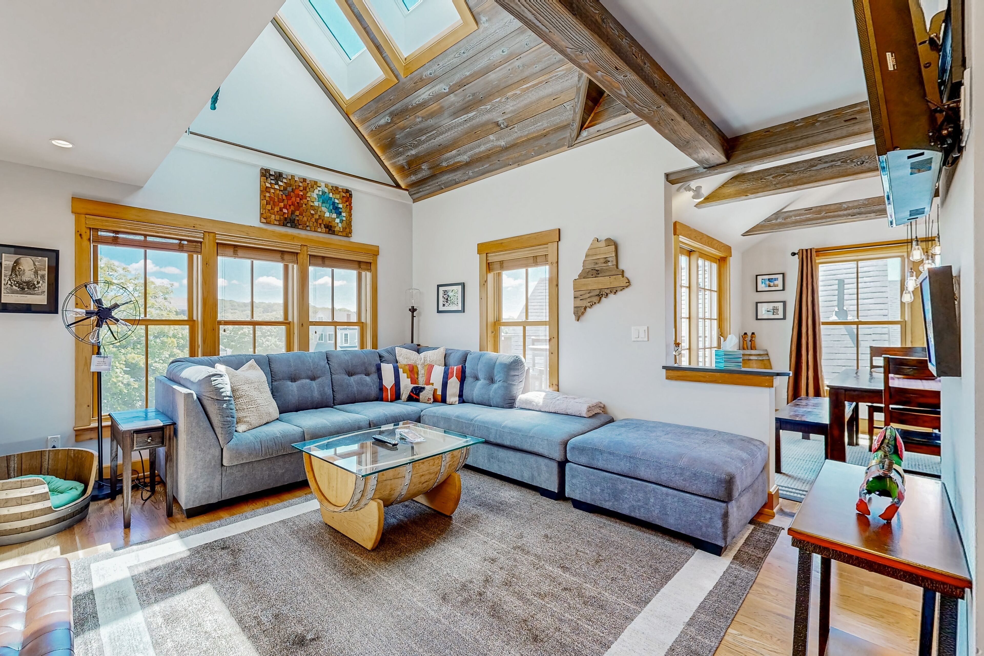 Buddy's Barrel House: Dog-Friendly Apartment in Downtown Boothbay Harbor