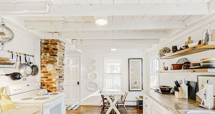 Downtown Waterfront Cottage on the Shore of Mill Cove w/ Lovely Views