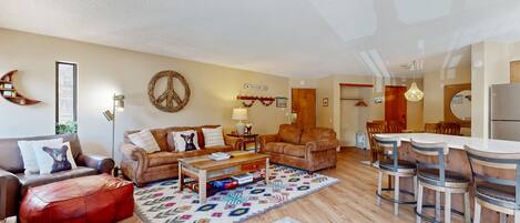 Télévision, cheminée