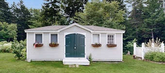 Expansive Modern Home w/ Ocean View, Gorgeous Garden & Dog-friendly