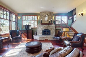 TV, fireplace, DVD player, table football - Luxury mountain estate w/ private hot tub, home theater, two W/Ds, & spa (Keystone)