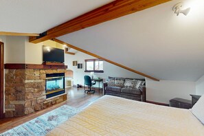 3 bedrooms, Internet, bed sheets