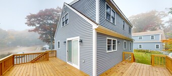Boothbay Harbor Home with Water Views | Near Dining & Whale Watching