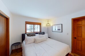 3 chambres, bureau, Internet gratuit, draps fournis