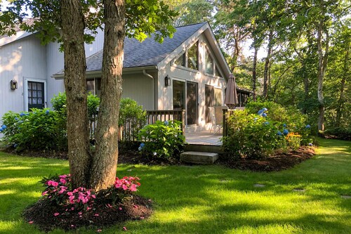 Charming Home with Deck, Screened Porch, Private Balcony, Near Beaches