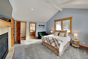 4 habitaciones, escritorio, wifi y ropa de cama 