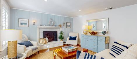 Een televisie en boeken