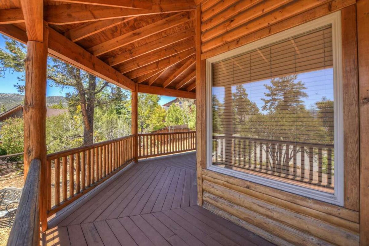 Photo 31 of 2mins to the Lake + Pool Table | Castle Glen Estate Neighborhood | Linaker Lodge
