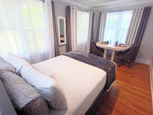 Enjoy a restful stay with fast internet, smart TV and the company of your pet.