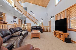 Smart TV, fireplace, ping pong, offices