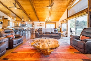 Smart TV, fireplace, offices