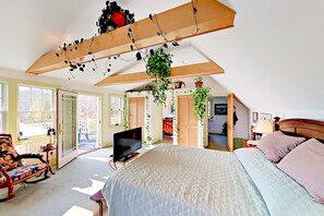 2 bedrooms, internet, bed sheets