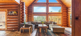 Sleeps 27 | 2 Homes Near the Lake, Hot Tub + Views | Castle Glen Estates