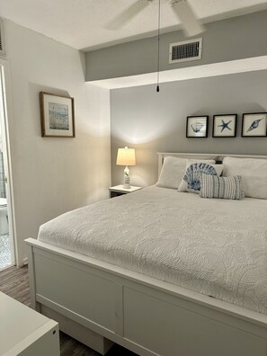 1 habitación, tabla de planchar con plancha, wifi gratis y ropa de cama