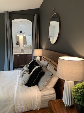 2 bedrooms, desk, free WiFi, bed sheets