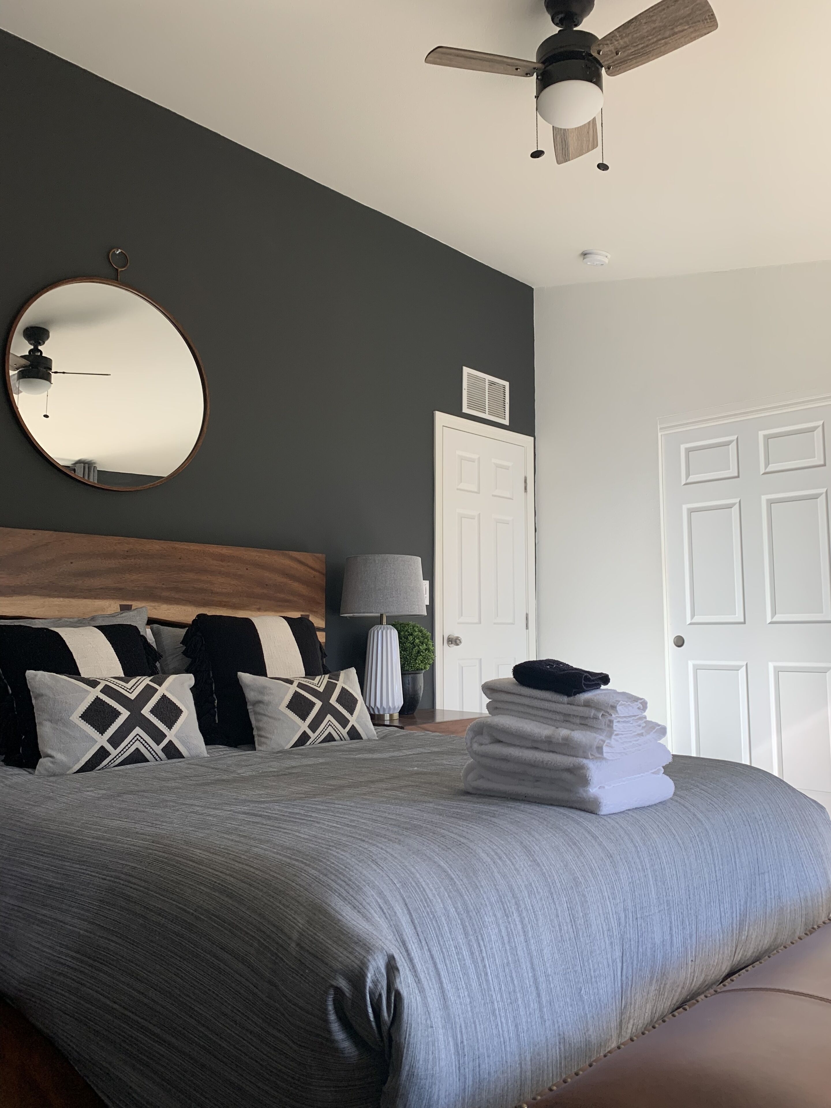 2 chambres, bureau, Wi-Fi gratuit, draps fournis